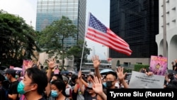 8 вересня учасники акцій протесту знову вийшли на вулиці і пройшли до консульства США, вимагаючи міжнародного тиску на Пекін
