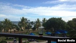 Фото, зроблене в одній із закордонних поїздок Дениса Кличникова, сина депутата «держради» Володимира Кличникова