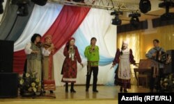 Милли оешма вәкилләре мәдәниятләре белән таныштыра