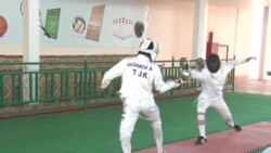 Шамшербозони Кулоб барои пирӯзӣ камар бастаанд