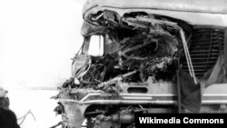 Лякаматыў цягніка № 280 пасьля аварыі ў Крыжоўцы
