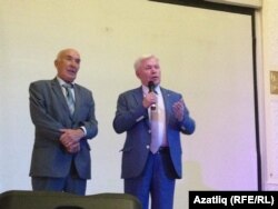 Ренат Харис (у) белән Равил Фәйзуллин