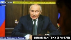 Rusiye prezidenti Vladimir Putin «Oreşnik» Rusiye raketasınen Dniproğa ücüm etkenlerini aytqan telemuracaatı vaqtında, 2024 senesi noyabrniñ 21-i