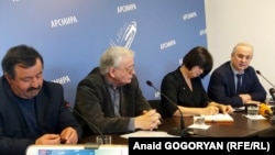 Слева направо: Роман Герия, Саид Лакоба и Михаил Панов