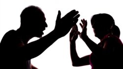 Гаиләдә көч куллану. Хатын-кыз үзе гаеплеме?