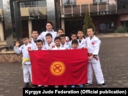 Кыргызстанские дзюдоисты после соревнований. Польша. 24 марта 2019 г.