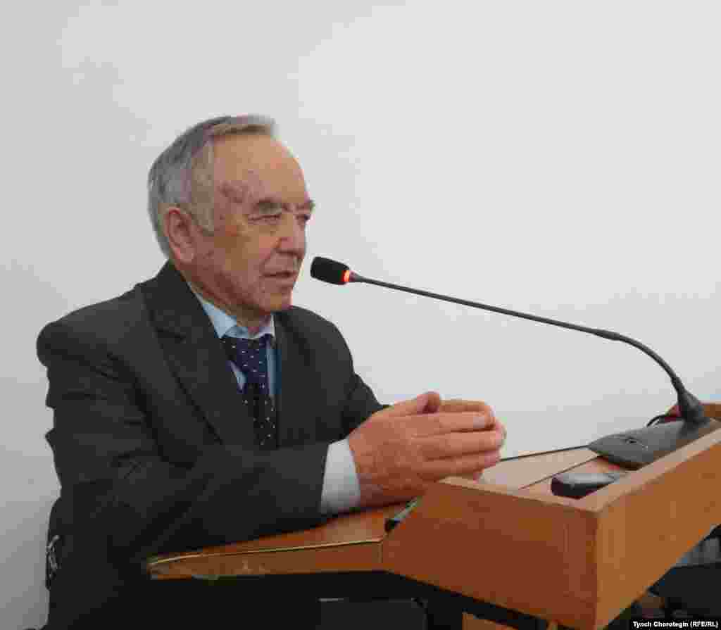 Профессор Имел Бакиевич Молдобаевдин (1942 - 2005) 75 жылдыгына арналган эл аралык илимий-тажрыйбалык жыйын. 18.4.2017. Кеңеш Жусупов.&nbsp;