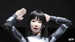 روباتی که توسط ژاپنی ها ساخته شده است