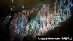 Печера на Субаткан Яйла, Ялта, Крим. Архівне фото