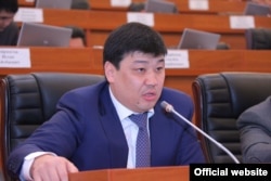 Бакыт Торобаев.