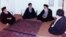 دیدار آیت‌الله خمینی در سال ۵۸ با سه مرجع تقلید وقت؛ آیت‌الله گلپایگانی (راست)، آیت‌الله شریعتمداری (نفر دوم از چپ) و آیت‌الله مرعشی نجفی (چپ)