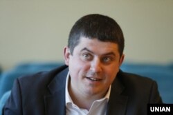 Максим Бурбак