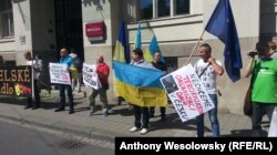 Протест чеських активістів із руху «Капутін»