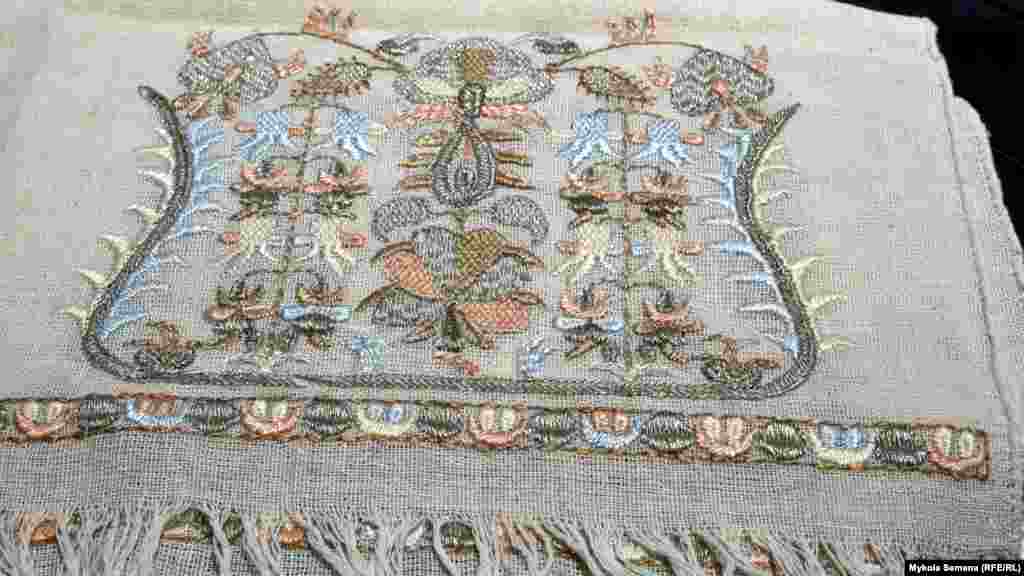 Hatice Yunusovanıñ tatar işleme usulındaki maraması