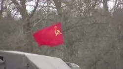 Ռուսաստանի ՊՆ-ն տեսանյութ է հրապարակել, որտեղ երևում է, թե ինչպես է ռազմական ավտոշարասյունը ընթանում սովետական դրոշով
