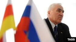 Леонид Тибилов