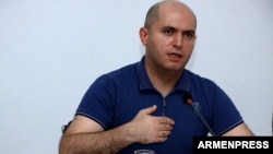 Армен Ашотян