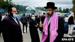 З 14 вересня на білорусько-українському кордон почали збиратися хасиди, які намагаються потрапити до України й поїхати до Умані Черкаської області на святкування юдейського Нового року Рош га-Шана
