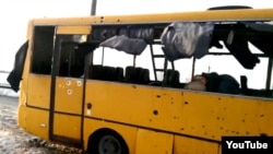 Автобус із тілами загиблих під Волновахою, 13 січня 2015 року