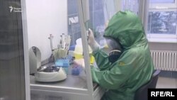 У лікарні в Москві, куди шпиталізують хворих із підозрою на COVID-19