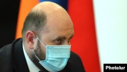 Armenia - Martin Galstian, the governor of the Armenian Central Bank, at a news conference, Yerevan, September 15, 2020.