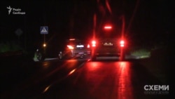 «Схеми» неодноразово фіксували, як на цю територію у Козині заїжджає кортеж з двох автівок, якими користується Андрій Портнов