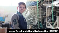 Сергій, син військовослужбовця, зорганізував свій клас на підтримку українських бійців