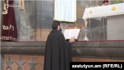 Մայր Աթոռի կողմից կարգալույծ արված քահանա Տեր Արամ` ավազանի անունով Ստեփան Ասատրյանը Հովհաննավանքում, հոկտեմբեր, 2025թ.