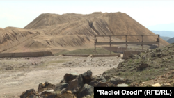 Город Табошар в 2011 году переименован в город Истиклол