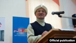 Укук коргоочу Өндүрүш Токтонасыров.