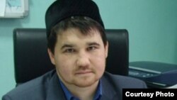 Рөстәм Батров