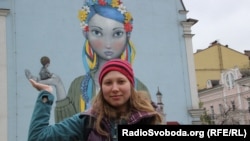 Кияни радіють муралам