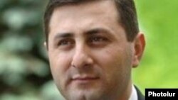 Թիվ 2 ընտրատարածքում մեծամասնական ընտրակարգով պատգամավորի թեկնածու Սամվել Ֆարմանյան