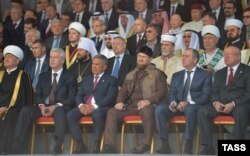 Мәскәү Җәмигъ мәчете ачылышында Татарстан президенты һәм Чечня башлыгы да бар иде