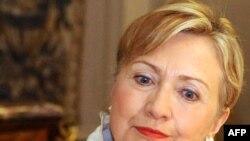  هيلاری کلينتون، وزير امور خارجه آمريکا، بروکسل ۱۴ اسفند ۱۳۸۷ 