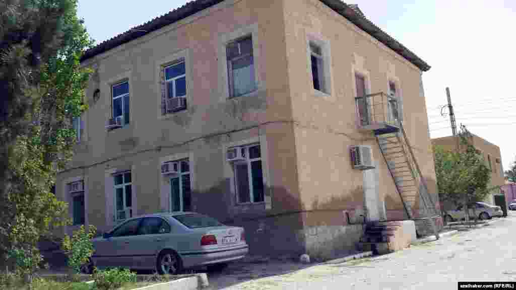 Anyklaýyş merkeziniň daşky görnüşi.