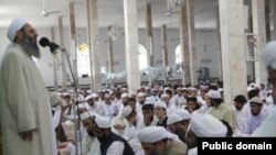 مولانا عبدالحمید، امام جمعه اهل سنت زاهدان.