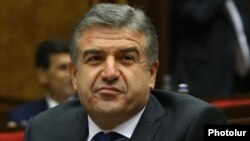 Armenia - Prime Minister Karen Karapetian attends a parliament session in Yerevan, 20Oct2016.