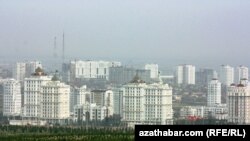 2012-nji ýylda ýurtda geçiriljek ilat ýazuwy bilen bir hatarda Türkmenistanyň ýaşaýyş jaý fondunyň hasaba alynjakdygy habar berilýär.