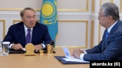 Нурсултан Назарбаев менен Касым-Жомарт Токаев.  