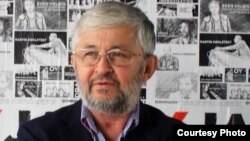 Дододжон Атовуллоев