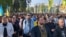 Участники митинга в поддержку закона о функционировании украинского языка у стен Верховной Рады. Киев, 25 апреля 2019 года