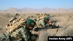 سربازان حاضر در رزمایش در اصفهان 