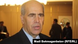 Петер Буриан