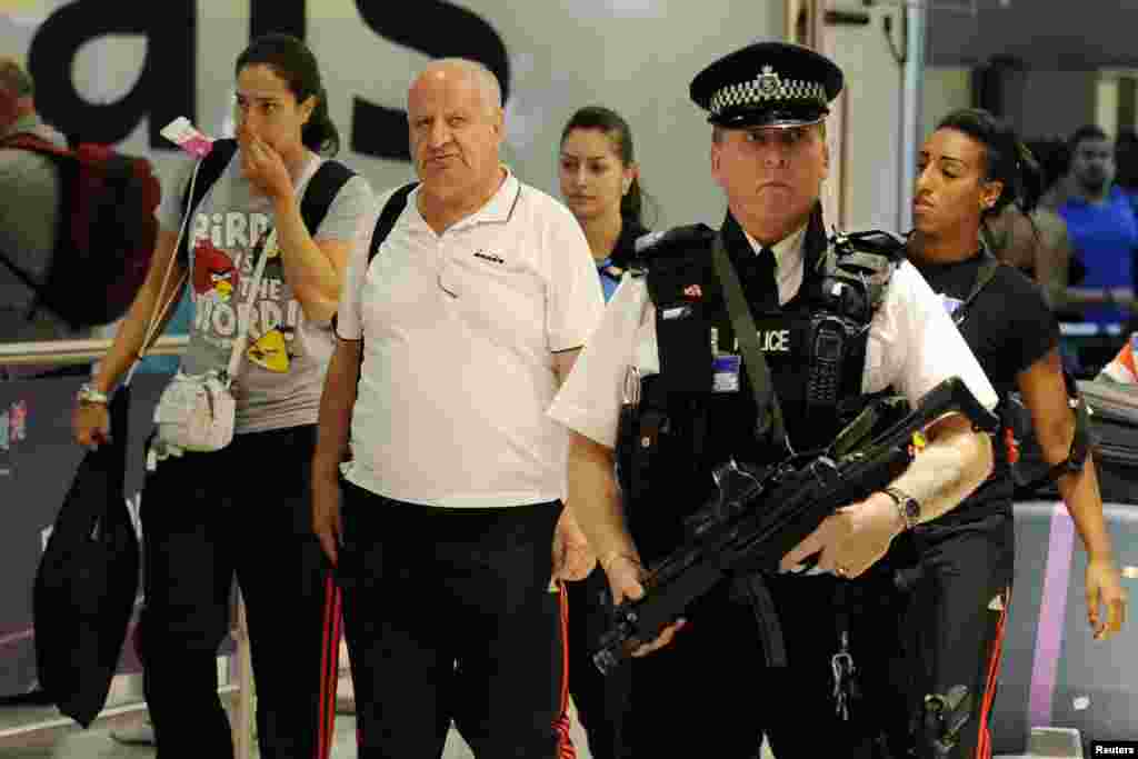 В Лондон прибыли первые сирийские спортсмены. Пока нет уверенности, что команда Сирии будет участвовать в полном составе