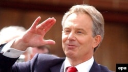 تونی بلر روز شنبه برای آخرین بار در مقام نخست وزیری وارد بغداد شد.