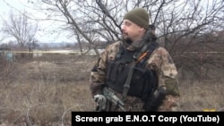 Скріншот з видаленого відео на YouTube-каналі російського воєнізованного націоналістичного угруповання E.N.O.T Corp 