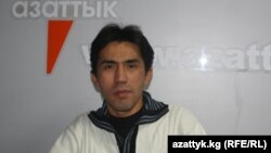 Батырбек Шамбетов "Азаттыктын" студиясында. Февраль, 2012.