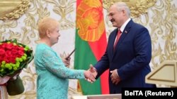 Минскиде Александр Лукашенконун инаугурациясы жабык өтүп, чектелүү сандагы гана киши катышты. 23-сентябрь, 2020-жыл. 