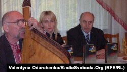 Презентація книги про засновника «Поліської Січі» у Рівненській обласній бібліотеці, 1 листопада 2011 року